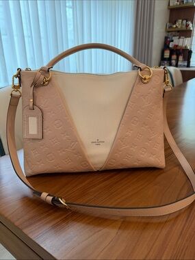 Louis Vuitton V tote monogram empreinte leather
